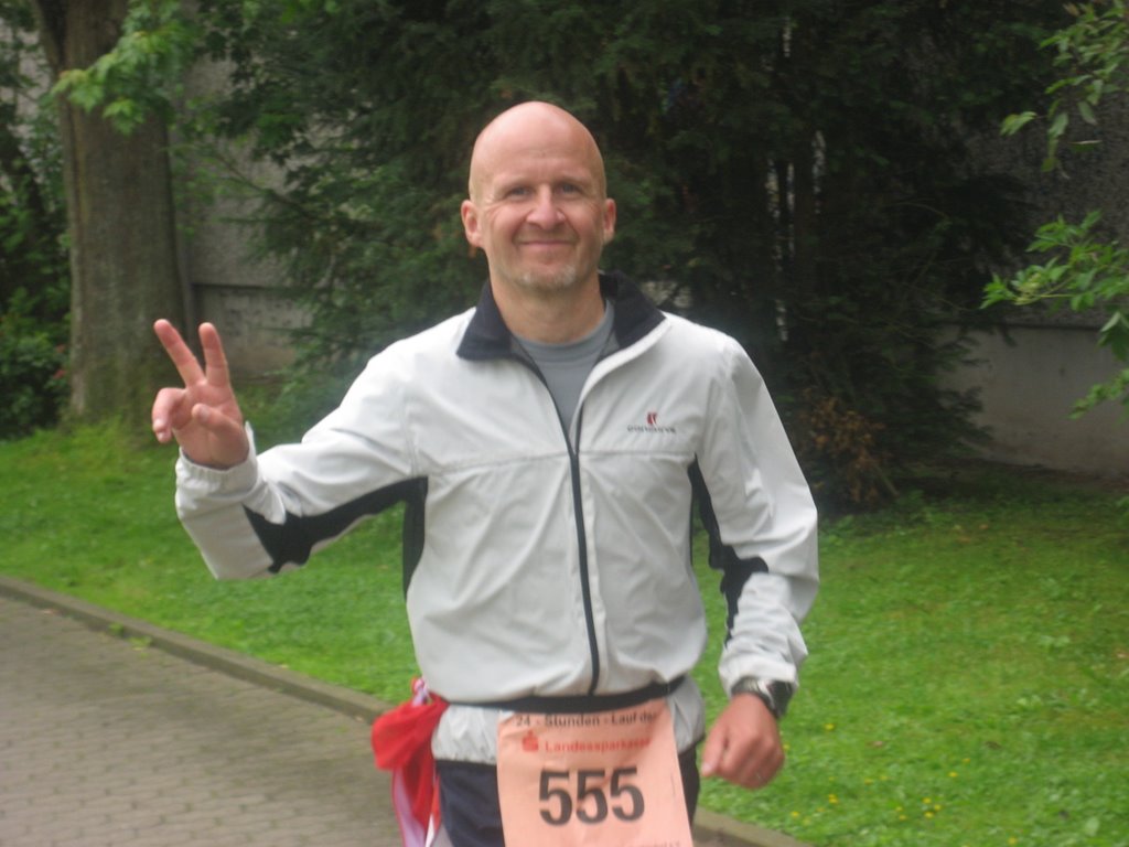 Deutscher Meister im 24 Stundenlauf 2009, Michael Hilzinger von der LG DUV e.V.
